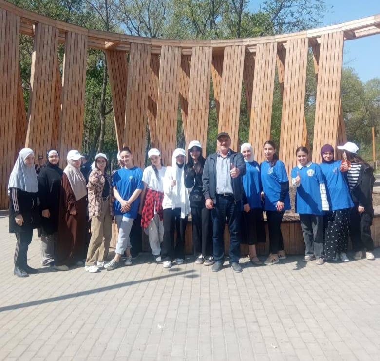 Администрация города совместно с Управлением провели мероприятие по очистке, сбору и сортировке мусора «Чистые Игры».