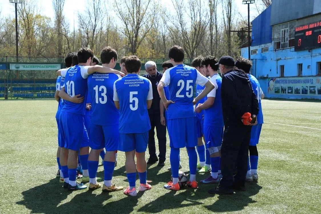 «Футбол — это не просто игра. Это страсть, это жизнь, это возможность вдохновлять и быть вдохновлённым» — Павел Недвед