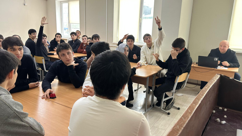 «Лучший способ в чём-то разобраться до конца — это попробовать научить этому компьютер». В ПОАНО "НИ...