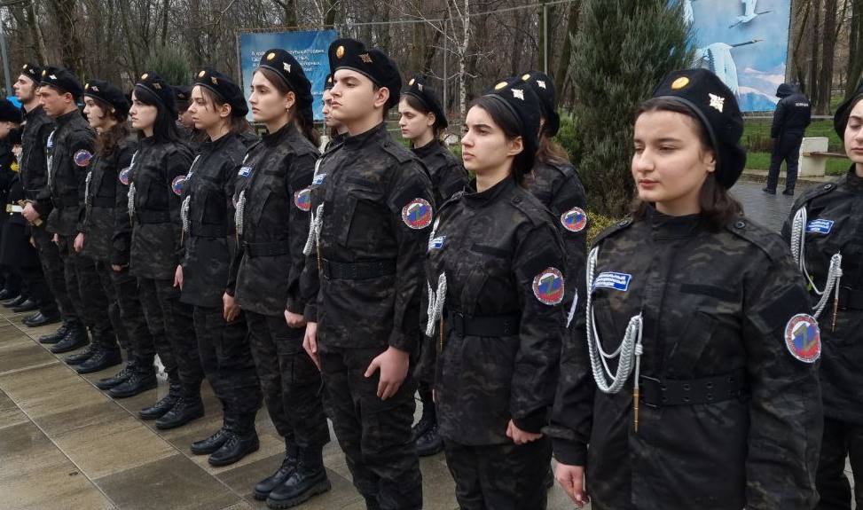 Мероприятие в парке посвящённом "'Герою Советского Союза, моряку-подводнику Магомеду Гаджиеву".