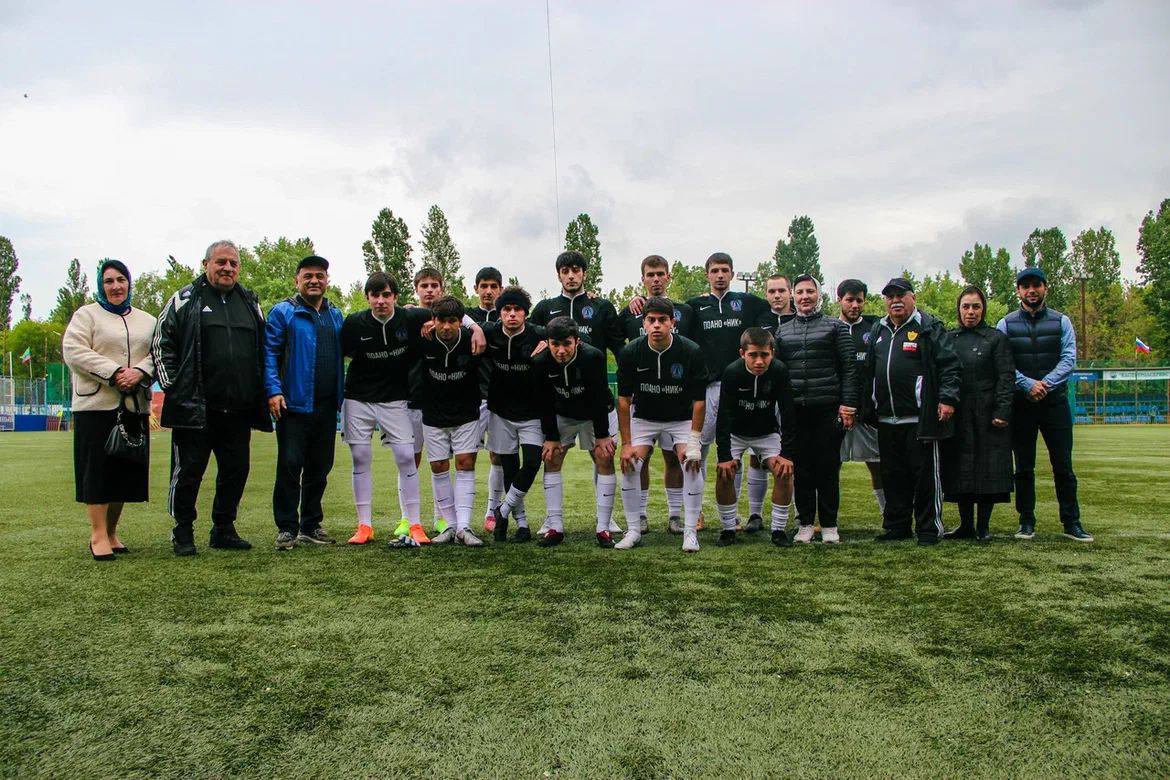 Футбольный успех:  МЫ - ЧЕМПИОНЫ!