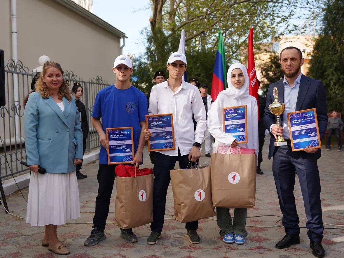 Первые Дагестана сразились за выход в финал чемпионата «Пилоты будущего»