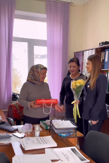 Поздравление бухгалтера ПОАНО НИК с профессиональным праздником.