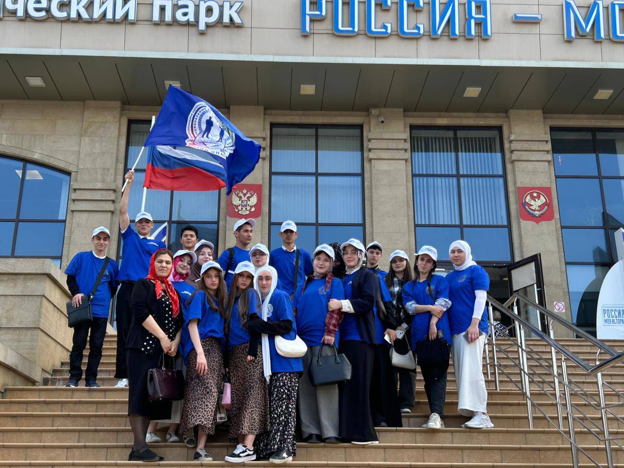 Студенты, Национального инновационного колледжа приняли участие на встрече с участником СВО Гаджимурадом Казанбиевым в рамках Всероссийского проекта «...