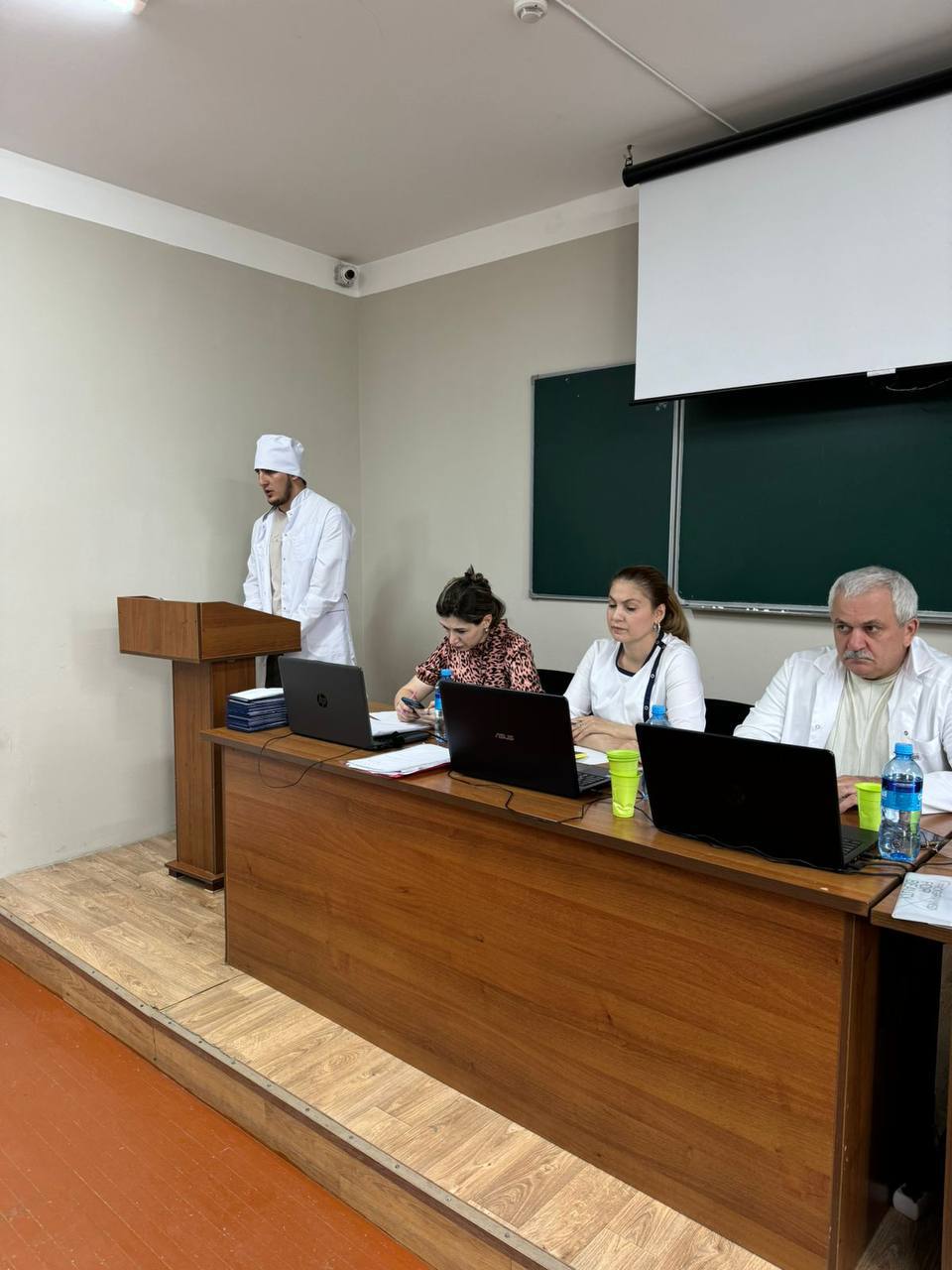 Защита выпускных квалификационных работ в колледже проходит успешно!