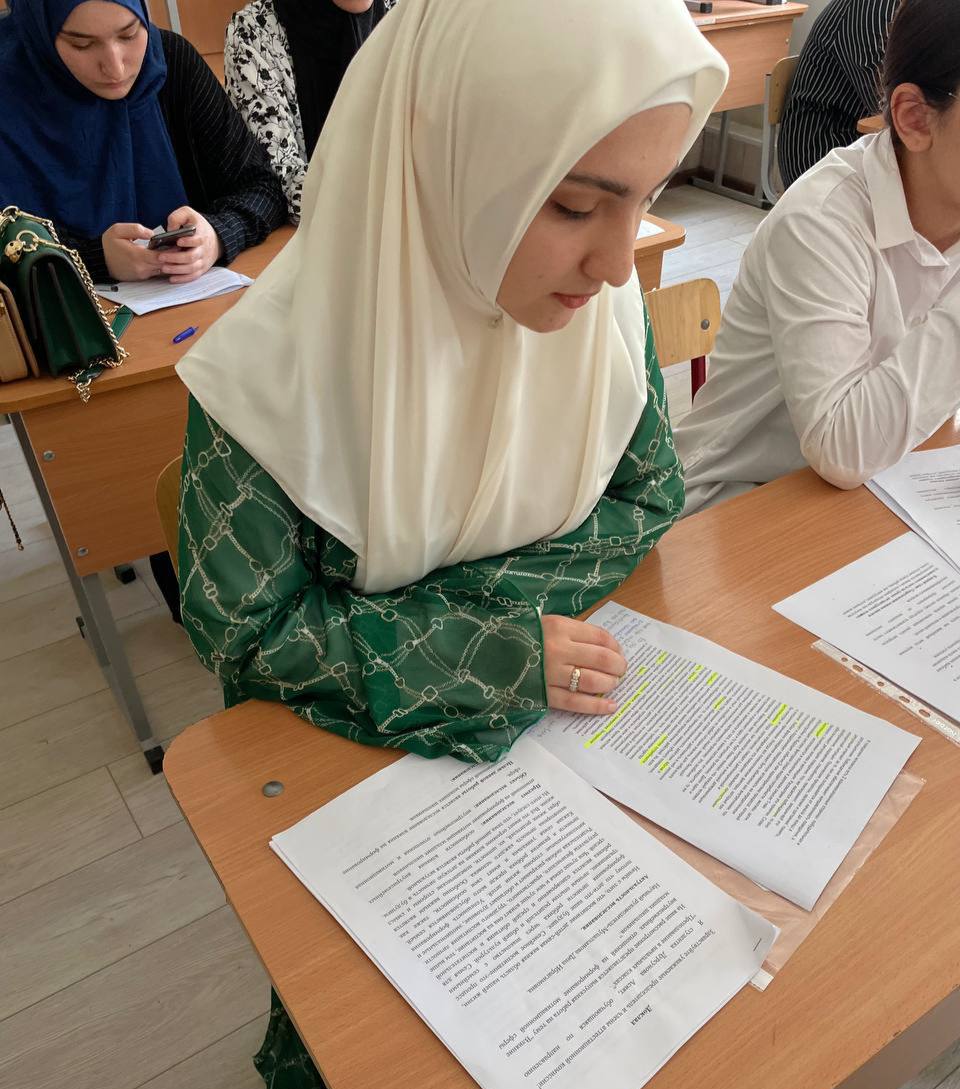 Защита выпускных квалификационных работ в колледже проходит успешно!